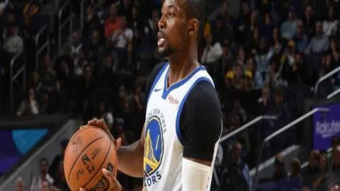 广东队对决上海，最强阵容出击，洛夫顿克星助力杜锋逆转可期！